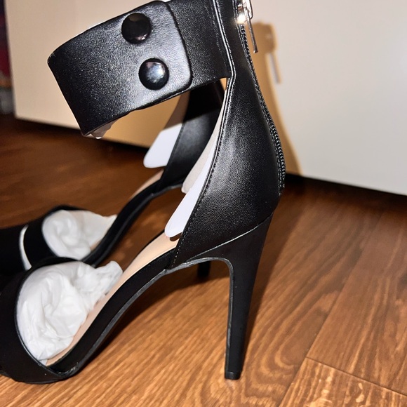 NWT Just Fab Black, Ankle Strap, Pointy Toe Heels. Size 8.5. - Picture 12 of 14